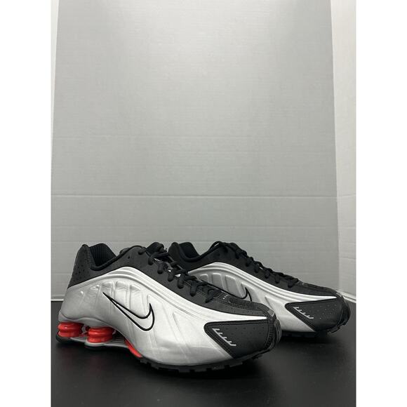 Nike Shox R4 Retro OG 2024 BV1111 008 Size 7.5 Men Size 9 Women Red Black Silver main image 5